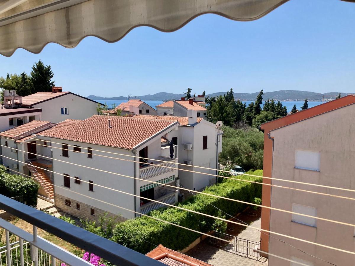 Apartments Villa Agatha Sveti Filip i Jakov Exteriör bild
