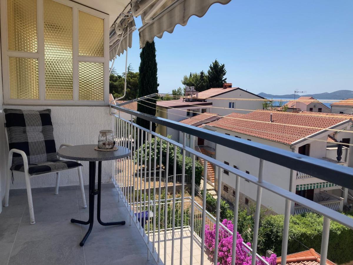 Apartments Villa Agatha Sveti Filip i Jakov Exteriör bild