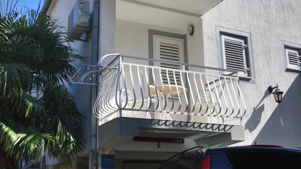 Apartments Villa Agatha Sveti Filip i Jakov Exteriör bild